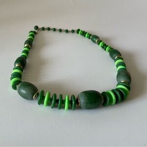 (3 for 15$) Vibrant Green Necklace